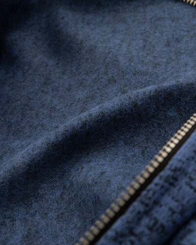 114032-597-F597_close-up02-6.jpg