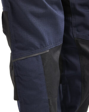 71951330 / Naiste stretškangast teeninduspüksid