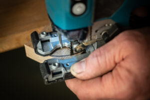 Lihvitud hammastega ja õheneva seljaga HCS tikksaeleht TP 75 puidule ja plastile